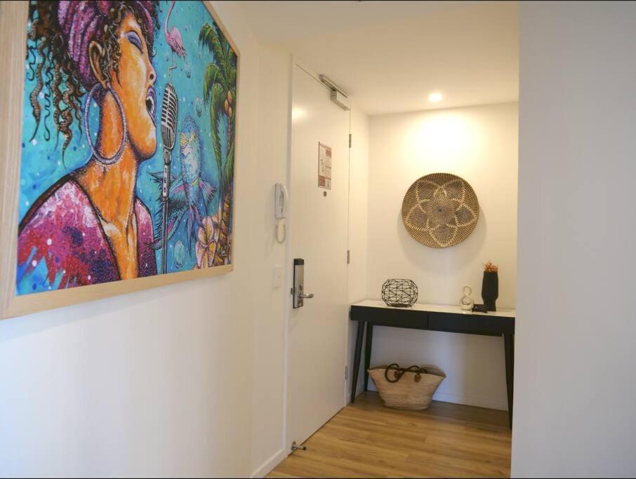 Modern 1 Brm Apartment With Pool Close To Beach Gold Coast Eksteriør bilde