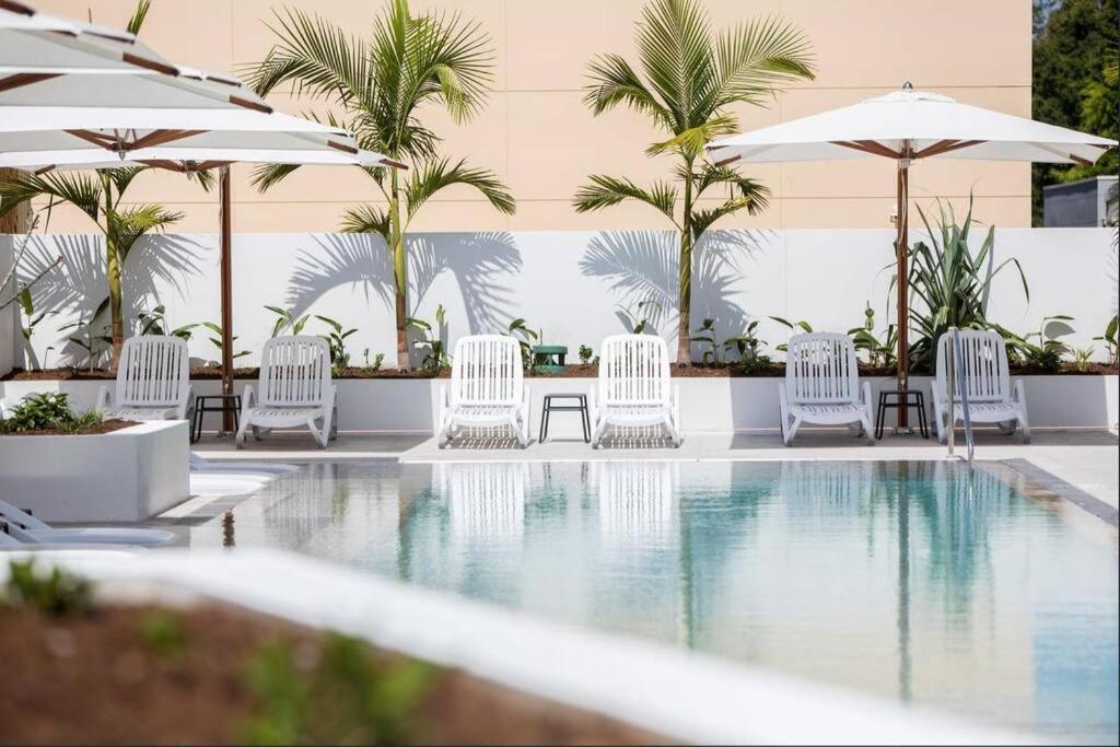 Modern 1 Brm Apartment With Pool Close To Beach Gold Coast Eksteriør bilde